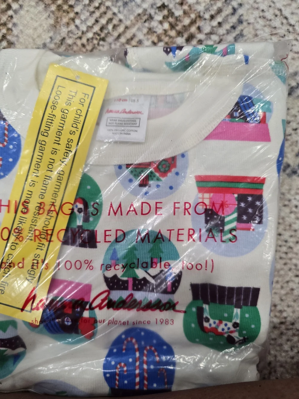 Hanna Andersson White Snow Globe Print Pajama Set with Blue and Green Accents